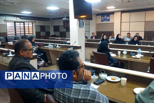 نشست شورای آموزش و پرورش ملارد به مناسبت هفته دولت 