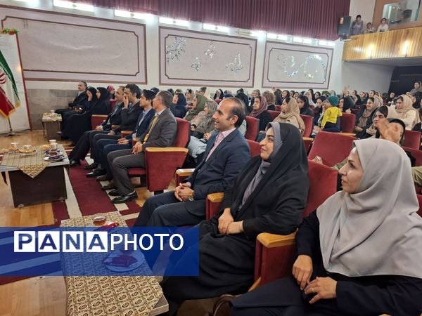 گرامیداشت روز مادر مدرسه دخترانه ۱۷ شهریور 