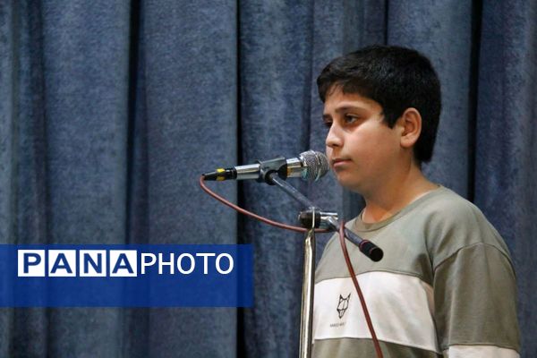 تقدیر از مدیران و فعالان پیشگیری از آسیب‌های اجتماعی شهرک امید صفادشت در نماز جمعه