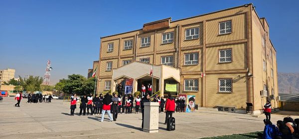 مانور سراسری زلزله در دبیرستان دخترانه نیایش گچساران 