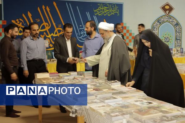 نمایشگاه «کتاب طلوع» در سرای دانشجویی پردیس آیت الله خامنهای گرگان
