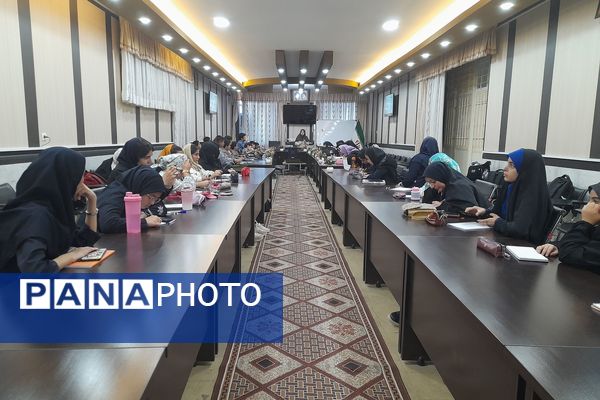 کارگاه آموزشی خبرگزاری پانا در اداره آموزش و پرورش ناحیه ۳ شیراز