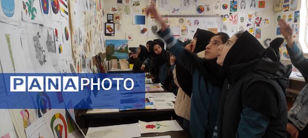برپایی نمایشگاه نقاشی در مدارس فاطمیه و الزهرا (س) شهرستان شیروان