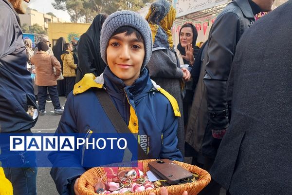 هفته پژوهش در دبستان هیأت امنایی قلنبر ناحیه 2 شهرری 