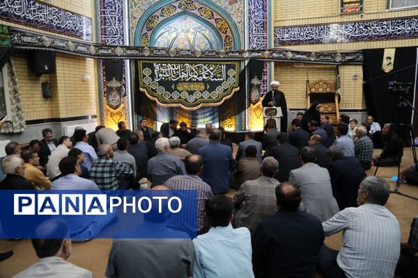 حضور مسئولان استان در مسجد المصطفی شهرک شهید مدنی همدان