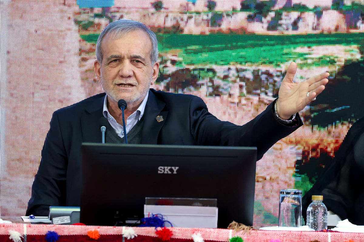 باید به همه افراد با هر سلیقه و اندیشه‌ای اجازه رشد بدهیم