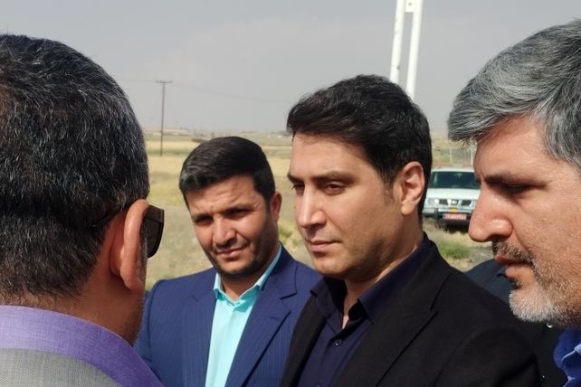 دیدار استاندار کردستان با خانواده شهدای حملات تروریستی رژیم صهیونیستی و بازدید از طرح‌های توسعه‌ای قروه