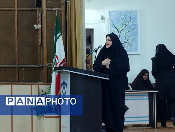 برگزاری جلسه آموزشی مشاوران استان البرز با محور تبیین برنامه‌های حوزه مشاوره در کانون شهید فهمیده کرج