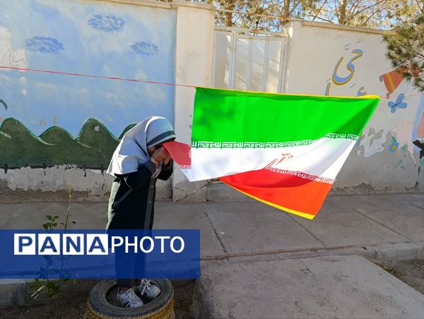 شور و هیجان هفته فرهنگ و هنر در دبستان خدیجه کبری ابرکوه