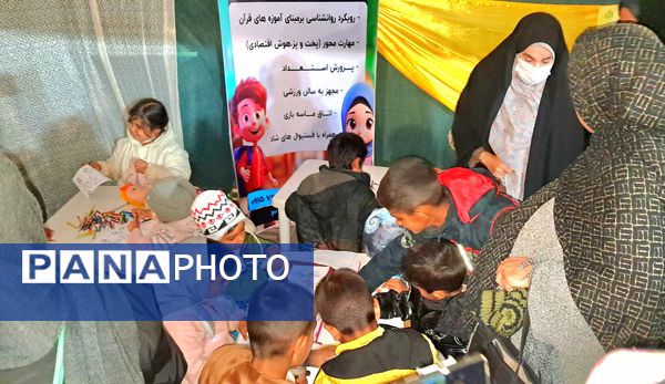 برپایی غرفه فرهنگی کودک در شهرستان کاشمر 