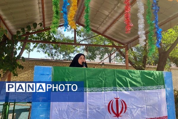 آیین نواختن زنگ مهر، ایثار و شهادت در دبستان شاهد حاج تقی آقا بزرگ ناحیه یک مشهد 