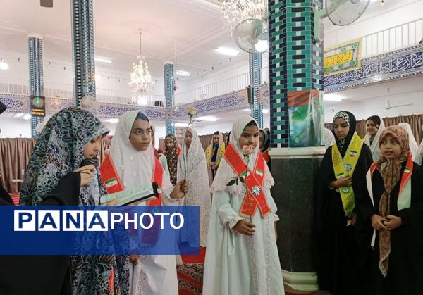 مراسم شب شعر ایرانمهر در اعتکاف دانش‌آموزی مسجد شیخداد یزد 