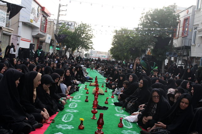 برپایی سفره حضرت رقیه(س) در زنجان