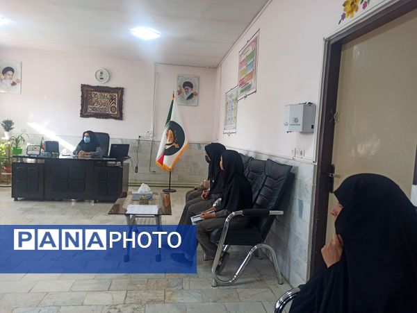  جلسه اول شورای دانش آموزی دبیرستان نمونه اندیشه 