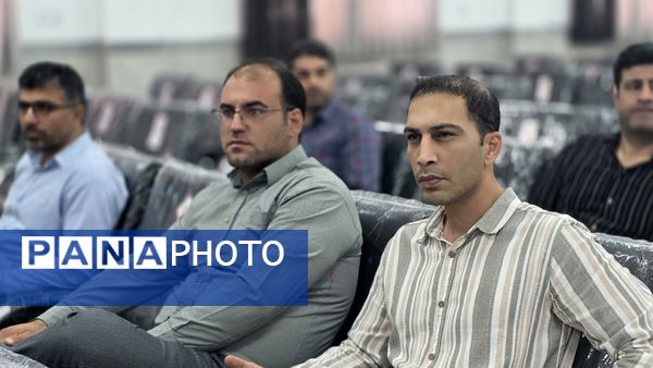 جلسه فصلی مدیران مدارس ابتدایی قائمشهر