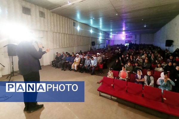 جشن تکلیف سیاسی رای اولی‌ها در شهرستان قوچان 