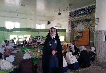 محفل انس با قرآن در دبستان دخترانه سیدکاظم حسینی برگزار شد