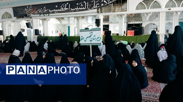 نماز عبادی سیاسی جمعه در شهرستان کاشمر 