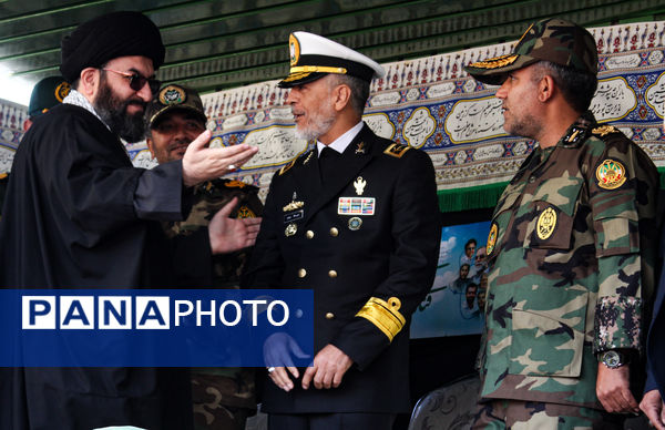 حضور پرشور دانش آموزان زنجانی در راهپیمایی ۱۳ آبان