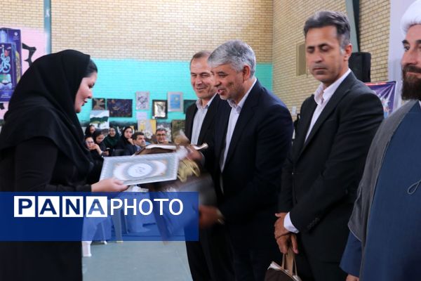 جشن گرامیداشت مقام معلم در شهر آشخانه 