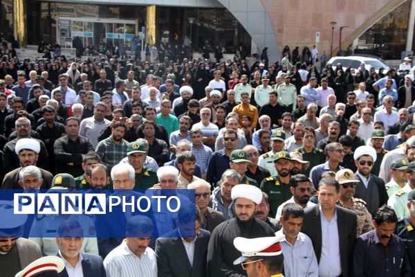  تشییع فرزند برومند شهرستان بم شهید هادی رویاهی با حضور مردم شهیدپرور