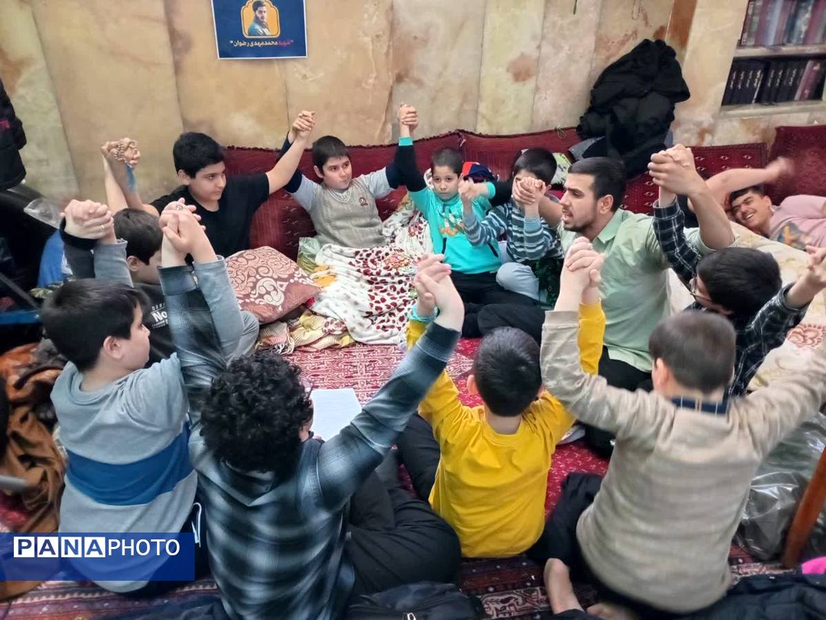 حضور معاون پرورشی و تربیت‌بدنی منطقه ۱۲ در محافل اعتکاف دانش‌آموزی 