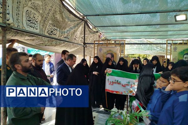 گرامیداشت هفته دفاع مقدس و جهاد تبیین در ناحیه دو شهرری 