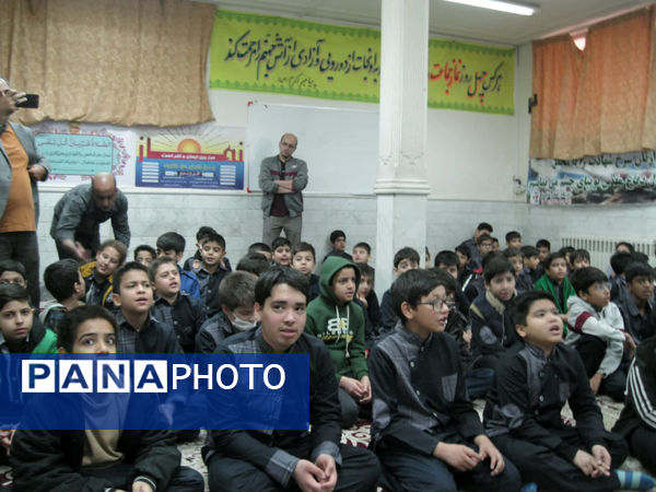 برگزاری پیش‌اجلاسیه نماز در دبستان سمیه قم