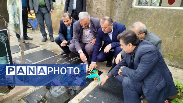 غباروبی از مزار شهدای فرهنگی به‌مناسبت هفته گرامیداشت معلم