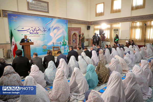 مراسم اقامه نماز جماعت اولین روز بازگشایی مدارس