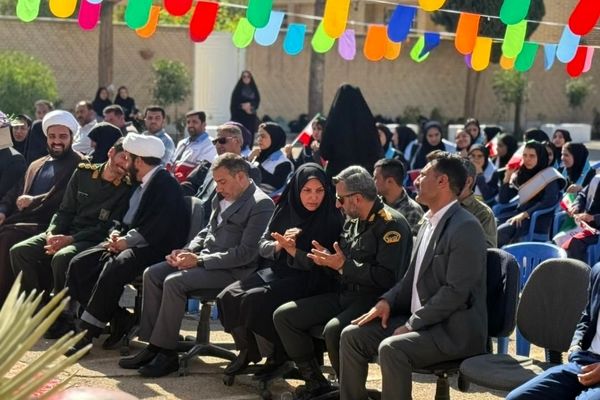 زنگ آغاز سال تحصیلی در سروستان نواخته شد