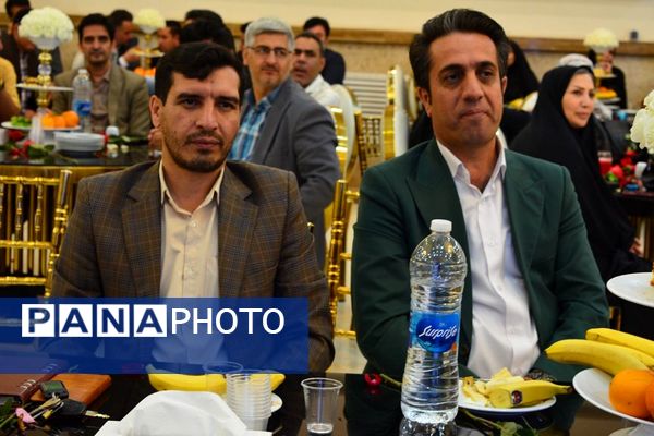 برگزاری مراسم گرامیداشت مقام معلم در بهارستان‌دو
