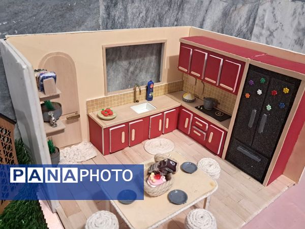 نمایشگاه هنری مدرسه انیس خوش قدم 