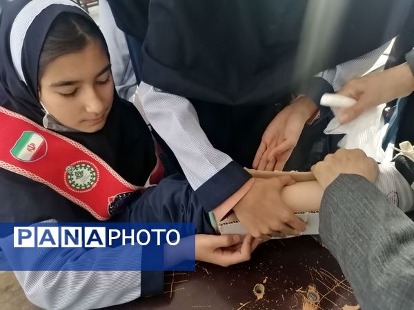 بیست و هفتمین دوره مانور زلزله در مدرسه ناهید نخودی 