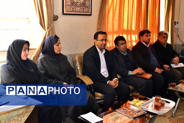 بازدید سرزده مدیرکل آموزش و پرورش کهگیلویه و بویراحمد از مدارس شاهد