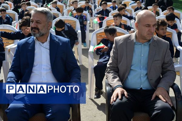 برگزاری جشن شکوفه‌های کلاس اولی دربهارستان‌دو