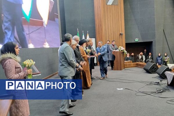 آیین نکوداشت دهمین سال تاسیس مجمع خیرین شهرساز و فرهنگ‌ساز شیراز