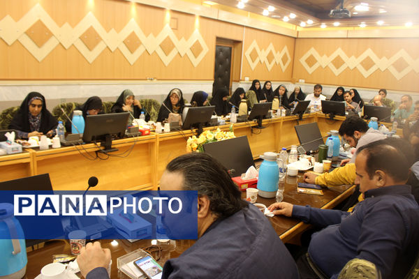 نشست خبری سرپرست اداره‌کل آموزش و پرورش قم به‌مناسبت روز معلم