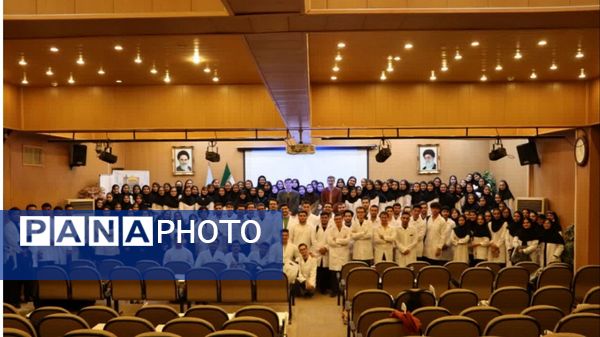 جشن روز پرستار در دانشکده علوم پزشکی دانشگاه آزاد اسلامی واحد کرج 