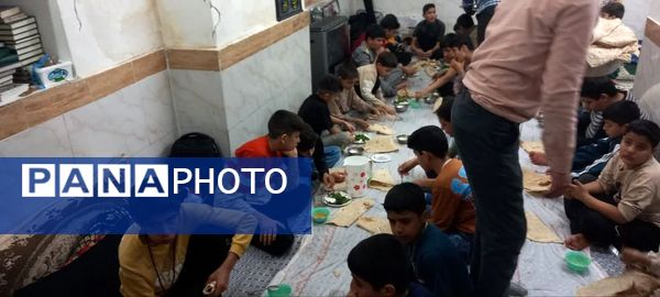 مسجد صاحب‌الزمان فدافن صحنه‌ی شکوفایی معنویت نوجوانان در آیین اعتکاف