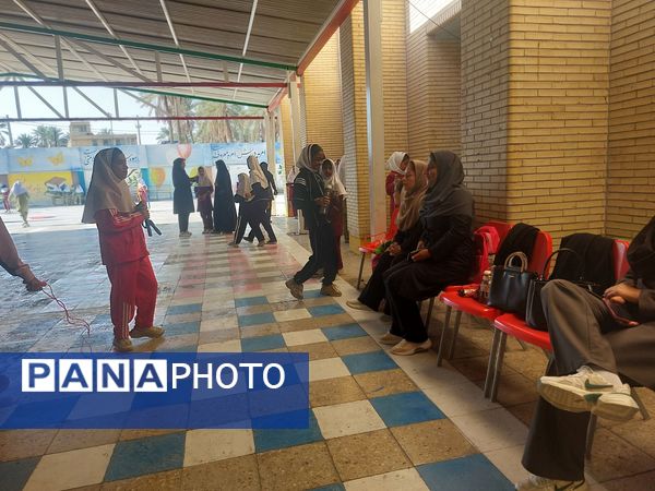 برگزاری مسابقه بینمدرسهای طنابزنی ویژه دختران در حاجیآباد