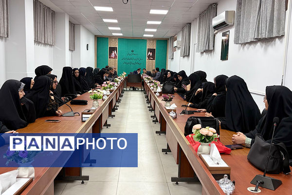 قدردانی از نقش بانوان در عرصه تعلیم و تربیت اسلامشهر