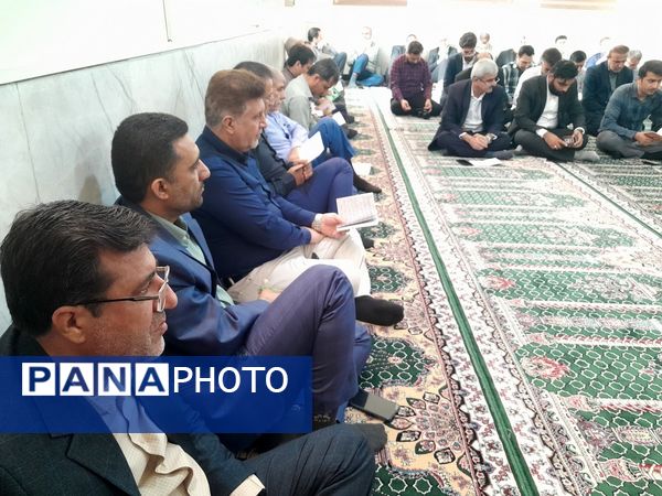 مراسم سالروز ارتحال حضرت امام خمینی رحمت الله علیه در اداره کل آموزش و پرورش استان بوشهر