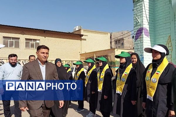 جشن عاطفه‌ها،  تجلی مهربانی دانش‌آموزان کهریزک 