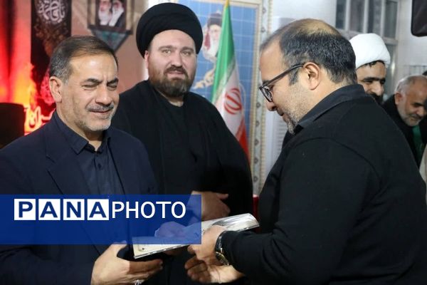  آیین تجلیل از ۳۲٠مداح و مسئولان هیات شورای مذهبی در شهرستان قدس