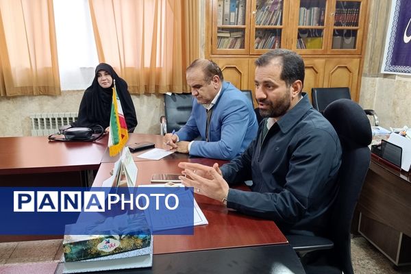 نشست دانش‌آموز خبرنگاران پانا کهگیلیویه و بویراحمد با معاونت پرورشی به‌مناسبت اعتکاف دانش‌آموزی