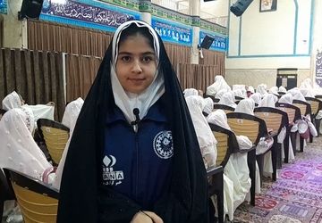 برگزاری جشن تکلیف کلاس سومی‌های دبستان دخترانه سیدکاظم حسینی