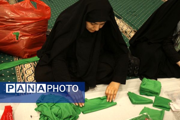 بسته‌بندی لباس همایش شیرخوارگان حسینی زنجان