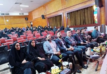 نشست هم‌اندیشی با محوریت تبیین اهداف و برنامه‌های اردوی راهیان نور در ورامین