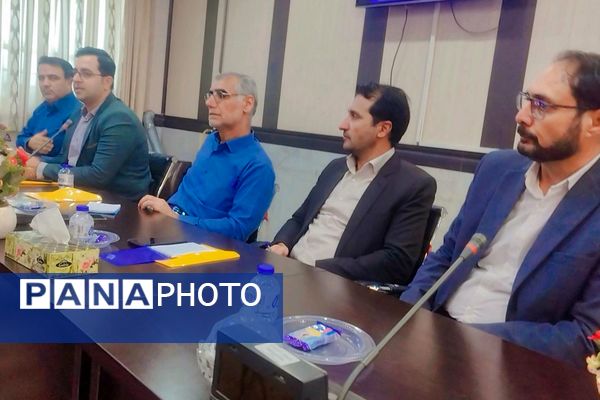 اولین جلسه شورای قرآن، عترت و نماز مدیریت آموزش و پرورش ناحیه سه شیراز